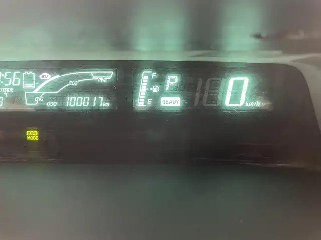 トヨタ アクア S 福島県 2012(平24)年 10万km グレーメタリック 社外ナビ/・型番：AVIC-MRZ90/・ワンセグTV/Bluetooth/CD/DVD/アイドリングストップ/プッシュスタート/・スマートキー/オートライト/・フォグライト/・ヘッドライトレベライザー/電動格納ミラー/純正フロアマット/取扱説明書/保証書