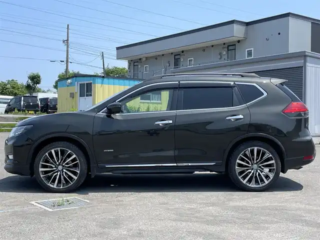 日産 エクストレイル ハイブリッド 20X 道央・札幌 2018(平30)年 7.5万km チタニウムカーキ ４WD/純正ディーラーOPナビ/CD/DVD/BT/フルセグ/エマージェンシーブレーキ/横滑り防止装置/シャシー制御/ヒルディセントコントロール/クリアランスソナー/アラウンドビューモニター/ビルトインETC/ドライブレコーダー/デジタルインナーミラー/ECOMODE/パワーバックドア/全席シートヒーター/カプロンシート/革巻きステアリング/ステアリングリモコン/プッシュスタート/スマートキー/LEDヘッドライト/オートライト/フォグランプ/電動格納ミラー/ヒーテッドドアミラー/ウィンカーミラー/純正フロアマット/ドアバイザー/スペアキー/社外エンジンスターター