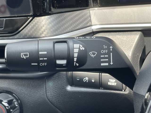 日産 ノート X 群馬県 2021(令3)年 1.7万km オリーブグリーン 安全装備/・衝突軽減ブレーキ/・プロパイロット/・インテリジェントルーム/・アラウンドビューモニター/・コーナーセンサー/・SOSコール/・オートマチックハイビーム/・オートライト/日産コネクト９インチワイドナビ/・AM/FM/Bluetooth/・USB/HDMI/フルセグTV/・置くだけ充電/オートホールド/純正フォグランプ/純正ドラレコ/純正ビルトインETC2.0/純正セキリュティーパック/純正フロアマット/スマートキー/プッシュスタート