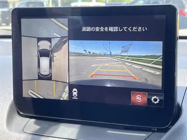 マツダ ＣＸ－３ 15S スーパー エッジー 佐賀県 2023(令5)年 1.3万km パールⅡ ワンオーナー/マツダコネクト純正ナビゲーション/・BT CD DVD AM FM フルセグTV/・Apple Car Play/Android Auto/360°ビューモニター/ビルトインETC/前後ドライブレコーダー/ブラックルーフ/ブラック/ホワイト合皮シート/・D席メモリ付パワーシート/・DN席シートヒーター/革巻きステアリング/・ステアリングヒーター/・ステアリングリモコン/・パドルシフト/ヘッドアップディスプレイ/アダプティブLEDヘッドランプ/・ハイビームコントロールシステム/スマートキー/純正18インチアルミホイール/純正フロアマット/新車保証書/取扱説明書/スペアキー1本あり/アドバンスドスマートシティブレーキサポート/後退時スマートシティブレーキサポート/AT誤発進抑制制御/全車速追従機能付レーダークルーズコントロール/ブラインドスポットモニタリング/パーキングセンサー/車線逸脱警報システム/ドライバーアテンションアラート