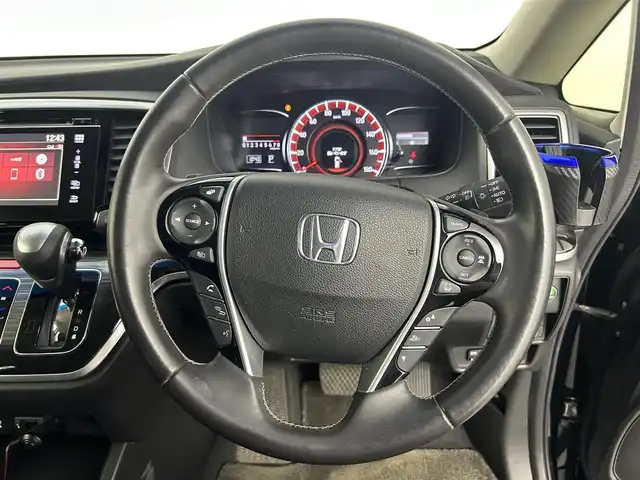 ホンダ オデッセイ アブソルートXホンダセンシングアドバンP 道央・札幌 2016(平28)年 5.7万km クリスタルブラックパール ・4WD/・ホンダセンシング/・衝突軽減ブレーキ 〈CMBS〉/・歩行者事故低減ステアリング/・ACC 〈アダプティブ・クルーズ・コントロール〉/・LKAS 〈車線維持支援システム〉/・路外逸脱抑制機能/・誤発進抑制機能/・先行車発進お知らせ機能/・標識認識機能/・純正HDDナビ/・CD DVD Bluetooth/・フルセグテレビ/・アラウンドビューモニター/・アイドリングストップ/・電格ウィンカーミラー/・ドアバイザー/・プッシュスタート/・スマートキー/・純正エンジンスターター/・両側パワースライドドア/・ビルトインETC/・LEDヘッドライト/・フロントフォグライト/・パドルシフト/・社外AW付きスタッドレスタイヤ積込(215/60R16)