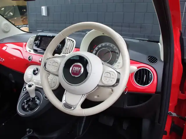 フィアット ５００ 埼玉県 2019(平31)年 2.5万km 赤 150台限定車/ガラスルーフ/パークセンサー/Bluetooth/ETC/ハンドルスイッチ/キーレスエントリー/純正フロアマット/横滑り防止装置/アイドリングストップシステム