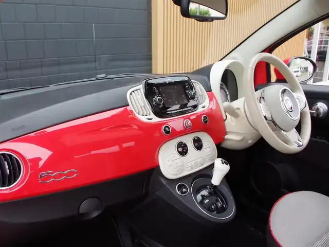 フィアット ５００ 埼玉県 2019(平31)年 2.5万km 赤 150台限定車/ガラスルーフ/パークセンサー/Bluetooth/ETC/ハンドルスイッチ/キーレスエントリー/純正フロアマット/横滑り防止装置/アイドリングストップシステム