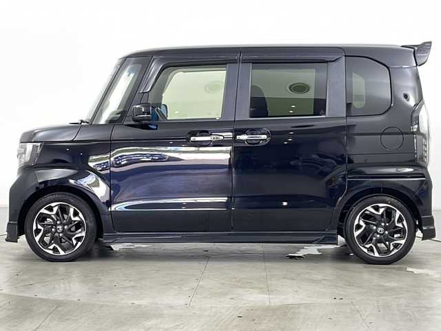 ホンダ Ｎ ＢＯＸ カスタム G L ターボ ホンダセンシング 道央・札幌 2017(平29)年 5.4万km クリスタルブラックパール ・４WD＆ターボ/・ホンダセンシング/・純正ナビ（CD/DVD/BT/フルセグTV/SD）/・バックカメラ/・両側パワースライドドア/・レーダークルーズコントロール/・純正ドライブレコーダー/・ビルトインETC/・前席シートヒーター/・ミラーヒーター/・LEDヘッドライト/・無限フロアマット/・社外マフラー/・社外エアロ/・ステアリングスイッチ