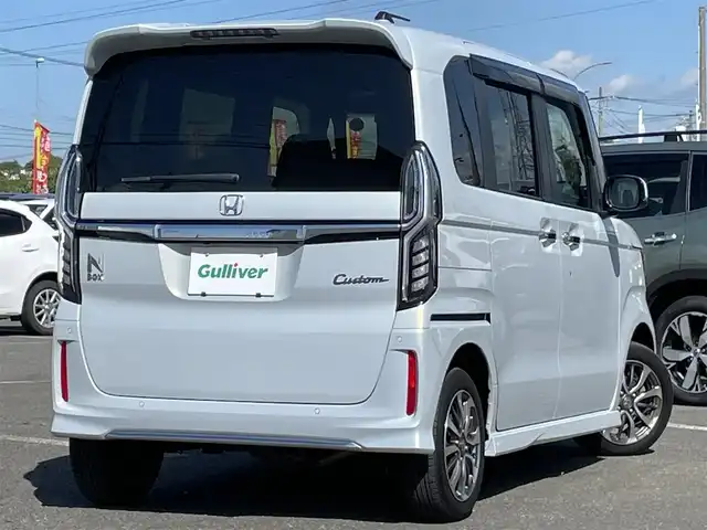 ホンダ Ｎ ＢＯＸ カスタム L 道央・札幌 2022(令4)年 2.5万km プレミアムサンライトホワイトパール ４WD/ワンオーナー/純正ディーラーOPナビ/CD/DVD/BT/フルセグ/ホンダセンシング/衝突被害軽減ブレーキ/横滑り防止装置/アダプティブクルーズコントロール/レーンキープアシスト/リアパーキングセンサー/バックカメラ/ビルトインETC/ドライブレコーダー/ECONモード/両側パワースライドドア/前席シートヒーター/ステアリングリモコン/電動パーキング/ブレーキホールド/プッシュスタート/リモートスタート/LEDヘッドライト/オートライト/オートハイビーム/フォグランプ/電動格納ミラー/ヘッドライトレベライザー/ヒーテッドドアミラー/ウィンカーミラー/純正フロアマット/ドアバイザー