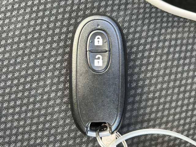 スズキ ハスラー X 栃木県 2015(平27)年 17.1万km クリスタルホワイトP 純正SDナビ/・Bluetooth CD/・TV ワンセグ/・バックカメラ/ドアバイザー/シートヒーター/スマートキー/ETC/純正フロアマット/LEDヘッドライト/オートライト/衝突被害軽減システム