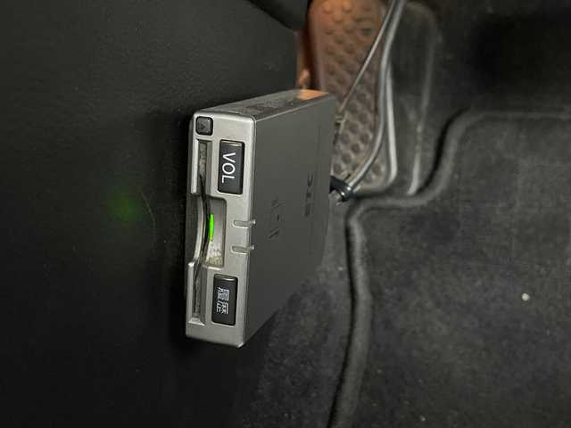 ダイハツ コペン タンレザーエディション 埼玉県 2006(平18)年 9.5万km ダークグリーンマイカ 社外ナビ/（TV/BT/FM/AM/USB/CD/DVD)/前席シートヒーター/前後ドライブレコーダー/純正フロアマット/純正アルミホイール/ETC