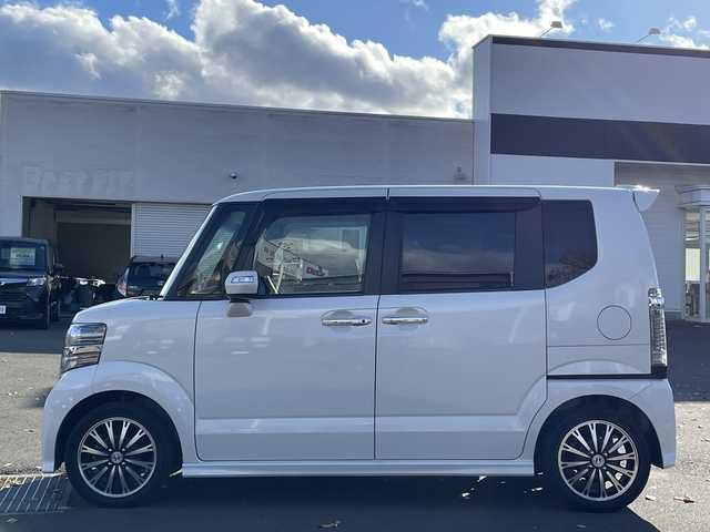 ホンダ Ｎ ＢＯＸ カスタム G ターボ Lパッケージ 宮城県 2015(平27)年 7.5万km プレミアムホワイトパールⅡ (株)IDOMが運営する【じしゃロン仙台店】の自社ローン専用車両になりますこちらは現金またはオートローンご利用時の価格です。自社ローンご希望の方は別途その旨お申付け下さい/SDナビ/Bluetooth/両側パワースライドドア/バックカメラ/ハーフレザーシート/プッシュスタート