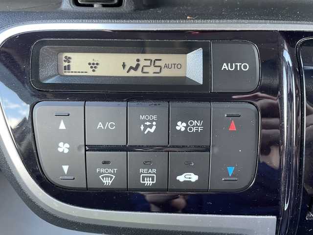 ホンダ Ｎ ＢＯＸ カスタム G ターボ Lパッケージ 宮城県 2015(平27)年 7.5万km プレミアムホワイトパールⅡ (株)IDOMが運営する【じしゃロン仙台店】の自社ローン専用車両になりますこちらは現金またはオートローンご利用時の価格です。自社ローンご希望の方は別途その旨お申付け下さい/SDナビ/Bluetooth/両側パワースライドドア/バックカメラ/ハーフレザーシート/プッシュスタート