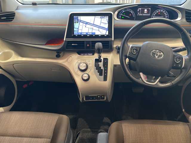 トヨタ シエンタ ハイブリッド G 埼玉県 2020(令2)年 3.3万km ベージュ トヨタセーフティセンス/純正9インチナビ/　　CD/DVD/BT/フルセグTV/パノラミックビューモニター/両側パワースライドドア/クルーズコントロール/LEDオートライト/シートヒーター/ステアヒーター/ステアリングスイッチ/プッシュスタート/ETC/禁煙車