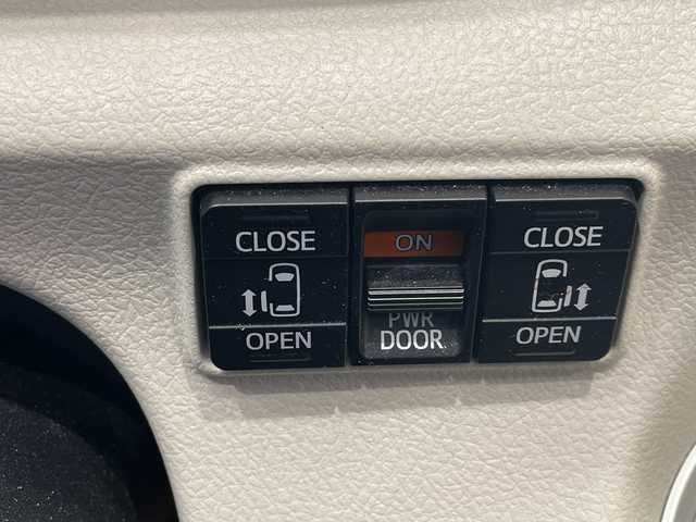 トヨタ シエンタ ハイブリッド G 埼玉県 2020(令2)年 3.3万km ベージュ トヨタセーフティセンス/純正9インチナビ/　　CD/DVD/BT/フルセグTV/パノラミックビューモニター/両側パワースライドドア/クルーズコントロール/LEDオートライト/シートヒーター/ステアヒーター/ステアリングスイッチ/プッシュスタート/ETC/禁煙車