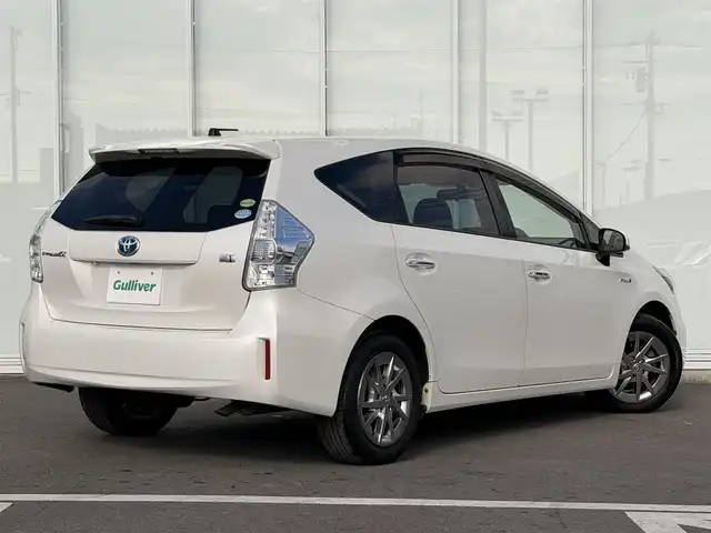 トヨタ プリウス α S チューンブラック 神奈川県 2014(平26)年 10万km ホワイトパールクリスタルシャイン ・９インチナビ　/・バックカメラ　/・ＥＴＣ/・フォグランプ　/・オートライト　/・Ｂｌｕｅｔｏｏｔｈ　/・ＤＶＤ　ＣＤ　/・フルセグＴＶ　/・スマートキー　/・プッシュスタート　/・オートエアコン　/・純正フロアマット　/・リアワイパー