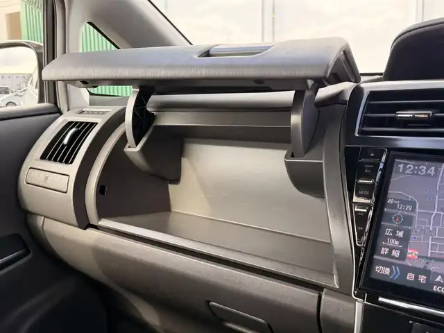 トヨタ プリウス α S チューンブラック 神奈川県 2014(平26)年 10万km ホワイトパールクリスタルシャイン ・９インチナビ　/・バックカメラ　/・ＥＴＣ/・フォグランプ　/・オートライト　/・Ｂｌｕｅｔｏｏｔｈ　/・ＤＶＤ　ＣＤ　/・フルセグＴＶ　/・スマートキー　/・プッシュスタート　/・オートエアコン　/・純正フロアマット　/・リアワイパー