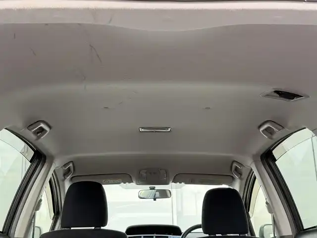 トヨタ プリウス α S チューンブラック 神奈川県 2014(平26)年 10万km ホワイトパールクリスタルシャイン ・９インチナビ　/・バックカメラ　/・ＥＴＣ/・フォグランプ　/・オートライト　/・Ｂｌｕｅｔｏｏｔｈ　/・ＤＶＤ　ＣＤ　/・フルセグＴＶ　/・スマートキー　/・プッシュスタート　/・オートエアコン　/・純正フロアマット　/・リアワイパー