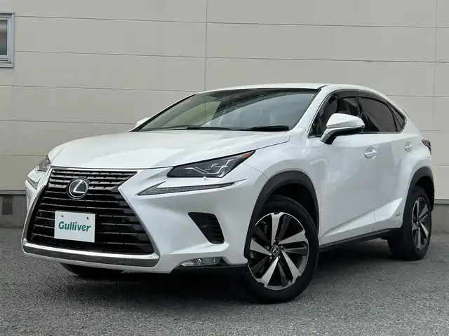 レクサス ＮＸ 300h Iパッケージ 茨城県 2019(平31)年 8万km ソニッククォーツ 後期型モデル/メーカーナビ/バックカメラ/BSM/三眼LEDヘッドライト/ドアバイザー/フロアマット/レクサスセーフティセンス/革シート/シートヒーター/ステアリングヒーター/ステアリングスイッチ/レーダークルーズコントロール/パワーバックドア/バックカメラ