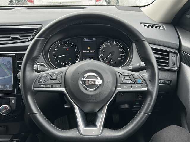 日産 エクストレイル 20Xi 秋田県 2020(令2)年 2.2万km ダイヤモンドブラック 登録時走行距離21233km/４WD/純正SDナビ/CD/DVD/Bluetooth/フルセグTV/全方位カメラ/クルーズコントロール/アラウンドビューモニター/ドライブレコーダー/全席シートヒーター/横滑り防止装置/レーンキープアシスト/盗難防止装置/衝突被害軽減システム/前後コーナーセンサー/デジタルインナーミラー/ダウンヒルアシストコントロール/電動リアゲート/センターデフロック/純正AW/格納ウィンカーミラー/LEDヘッドライト/スマートキー/スペアキー