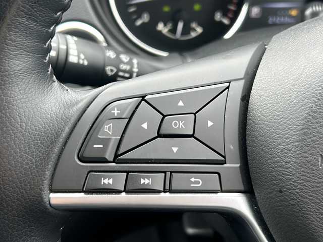 日産 エクストレイル 20Xi 秋田県 2020(令2)年 2.2万km ダイヤモンドブラック 登録時走行距離21233km/４WD/純正SDナビ/CD/DVD/Bluetooth/フルセグTV/全方位カメラ/クルーズコントロール/アラウンドビューモニター/ドライブレコーダー/全席シートヒーター/横滑り防止装置/レーンキープアシスト/盗難防止装置/衝突被害軽減システム/前後コーナーセンサー/デジタルインナーミラー/ダウンヒルアシストコントロール/電動リアゲート/センターデフロック/純正AW/格納ウィンカーミラー/LEDヘッドライト/スマートキー/スペアキー