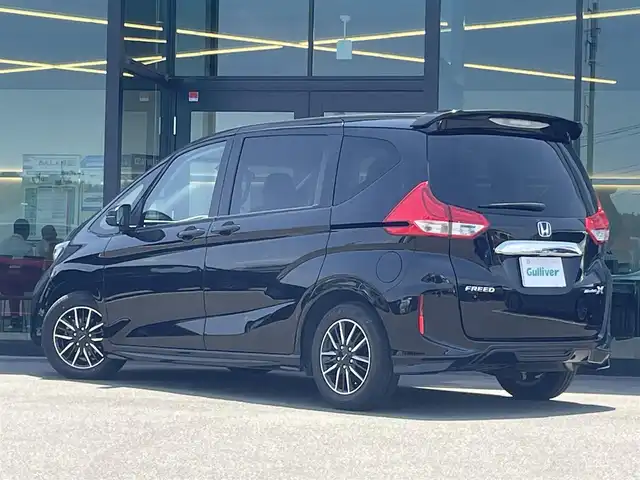 ホンダ フリード モデューロX ホンダセンシング 東京都 2018(平30)年 4.1万km プレミアムスパークルブラックパール HondaSENSING/・衝突軽減ブレーキ/・誤発進抑制機能/・標識認識機能/・歩行者事故低減ステアリング/・路外逸脱抑制機能/・先行車発進お知らせ機能/・アダプティブクルーズコントロール/・車線維持支援システム/ホンダ純正9インチプレミアムインターナビ/Modulo X専用装備/コンフォートビューパッケージ/Cパッケージ/ドライブレコーダー/バックカメラ/両側パワースライドドア/USB入力端子/LEDヘッドライト/アクティブコーナリングライト