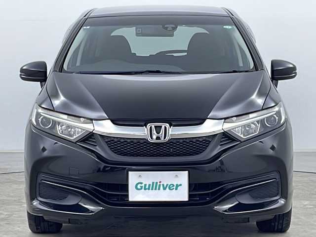 ホンダ シャトル G 道央・札幌 2015(平27)年 4.1万km クリスタルブラックパール ・4WD/・寒冷地仕様/・社外ナビフルセグ&CD&DVD&SD/・バックカメラ/・シティブレーキアクティブシステム/・ドアミラーヒーター/・デジタルインナーミラー/・ETC/・アイドリングストップ/・スマートキー/・純正15インチAW/・横滑り防止