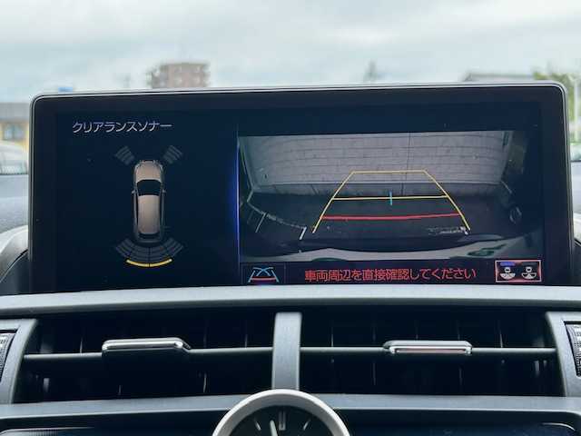 レクサス ＮＸ 300h Iパッケージ 栃木県 2019(令1)年 7万km グラファイトブラックガラスフレーク 純正メモリナビ（AM/FM/CD/DVD/BT接続）/黒革シート/3眼LEDヘッドライト/シーケンシャルウインカー/フルセグTV/バックカメラ/前後ドライブレコーダー/ビルトインETC2.0/パワーバックドア/前席パワーシート/運転席シートメモリー/ステアリングヒーター/前席シートヒーター/レーダークルーズコントロール/電動パーキングブレーキ/オートホールド/パドルシフト/プリクラッシュセーフティ/レーンキープアシスト/横滑り防止装置/純正17インチアルミホイール/純正フロアマット/前後コーナーセンサー/クリアランスソナー/プッシュスタート/スマートキー/取り扱い説明書/保証書