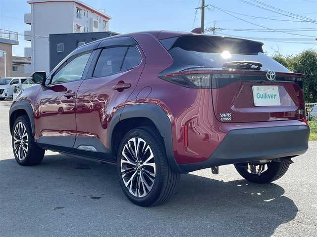トヨタ ヤリスクロス ハイブリッド Z 福岡県 2021(令3)年 4.2万km センシュアルレッドマイカ Wエアバッグ/衝突被害軽減システム/ドライブレコーダー/車外カメラ(前後)/LEDオートライト・オートハイビーム/オートクルーズ/レーンアシスト/横滑り防止装置/コーナーセンサー/純正アルミホイール/純正フロアマット/D席パワーシート/AAC