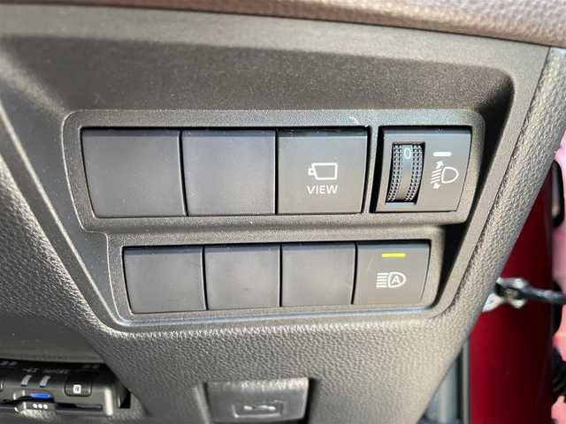 トヨタ ヤリスクロス ハイブリッド Z 福岡県 2021(令3)年 4.2万km センシュアルレッドマイカ Wエアバッグ/衝突被害軽減システム/ドライブレコーダー/車外カメラ(前後)/LEDオートライト・オートハイビーム/オートクルーズ/レーンアシスト/横滑り防止装置/コーナーセンサー/純正アルミホイール/純正フロアマット/D席パワーシート/AAC