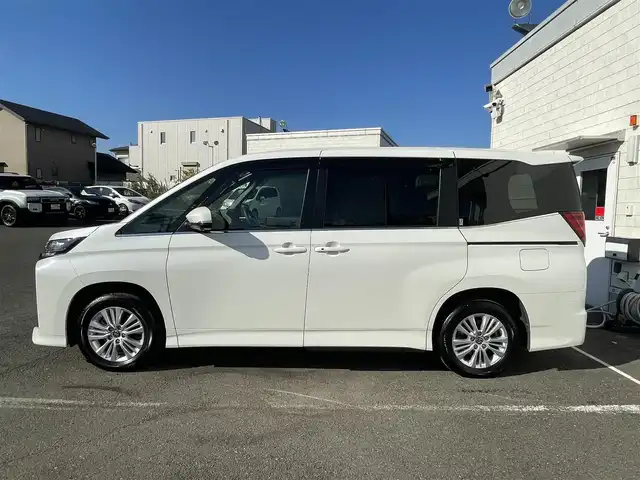 トヨタ ノア ハイブリッド S－Z 神奈川県 2023(令5)年 1.9万km パール