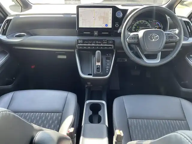 トヨタ ノア ハイブリッド S－Z 神奈川県 2023(令5)年 1.9万km パール