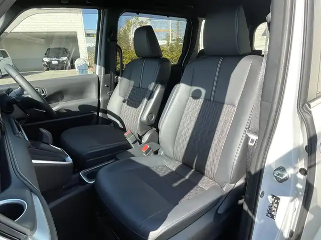 トヨタ ノア ハイブリッド S－Z 神奈川県 2023(令5)年 1.9万km パール