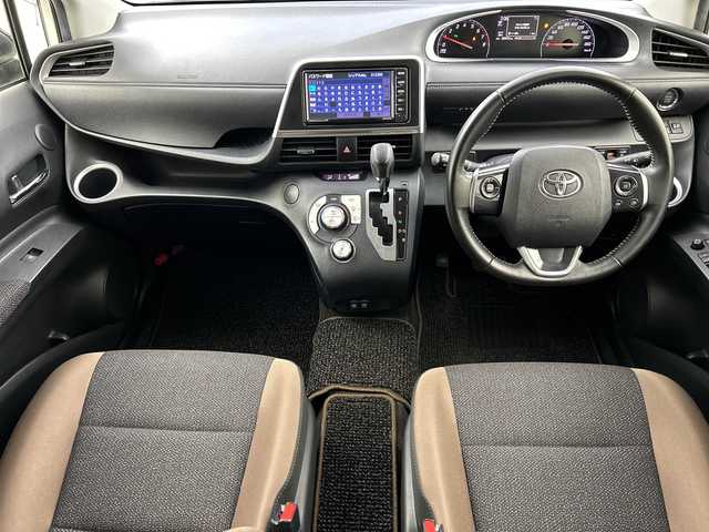 トヨタ シエンタ G グランパー 愛知県 2020(令2)年 5.1万km ホワイトパールクリスタルシャイン 純正ナビ（NSCN-W68）/・フルセグＴＶ/・Ｂｌｕｅｔｏｏｔｈ/パノラミックビューモニター/ビルトインＥＴＣ/前後型ドライブレコーダー/両側パワースライドドア/前後コーナーセンサー/トヨタセーフティセンス/衝突被害軽減/先行車発進警報/車線逸脱警報/スマートキー/プッシュスタート
