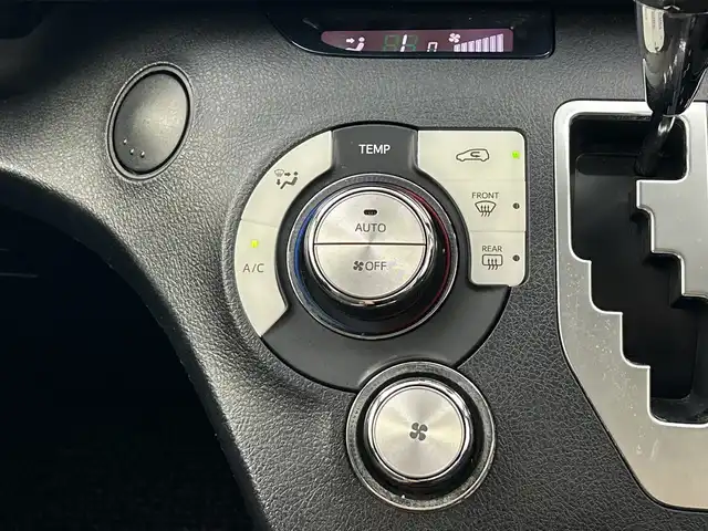 トヨタ シエンタ G グランパー 愛知県 2020(令2)年 5.1万km ホワイトパールクリスタルシャイン 純正ナビ（NSCN-W68）/・フルセグＴＶ/・Ｂｌｕｅｔｏｏｔｈ/パノラミックビューモニター/ビルトインＥＴＣ/前後型ドライブレコーダー/両側パワースライドドア/前後コーナーセンサー/トヨタセーフティセンス/衝突被害軽減/先行車発進警報/車線逸脱警報/スマートキー/プッシュスタート