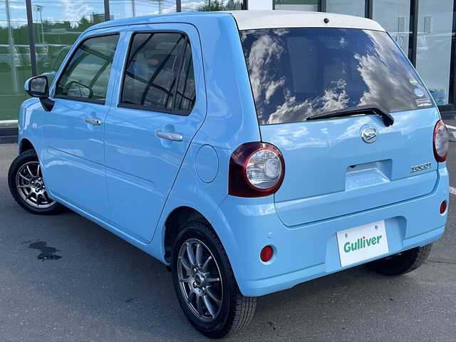 ダイハツ ミラ トコット X SA Ⅲ 道東・釧路十勝 2018(平30)年 1.9万km サニーデイブルーメタリック ・４WD/・純正8インチメモリーナビ/（CD/DVD/BT/FM/AM/USB/SD）/・フルセグ/・バックカメラ/・スマートアシスト/衝突回避支援ブレーキ/前後誤発進抑制/ヒルホールドシステム/先行車発発進お知らせ/・純正前方ドライブレコーダー（DRN-H68N）/・アイドリングストップ/・横滑り防止/・前後コーナーセンサー/・LEDヘッドライト/・オートライト/・オートマチックハイビーム/・電動格納ミラー/・プッシュスタート/・スマートキー/・ダブル+サイドエアバッグ