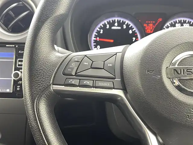 日産 ノート X 熊本県 2016(平28)年 6.4万km ブリリアントホワイトパール 純正ナビMM316D-W（ＣＤ・ＤＶＤ・フルセグ・ＢＴ・ＳＤ・ＡＵＸ）/全周囲カメラ　/純正前方ドライブレコーダー　/ＥＴＣ　/前後クリアランスソナー　/衝突軽減ブレーキ　/レーンキープアシスト　/横滑り防止　/アイドリングストップ/純正フロアマット/オートライト/ヘッドライトレベライザー/ドアバイザー/電動格納ミラー/スマートキー/プッシュスタート/スペアキー1本/保証書/取扱説明書