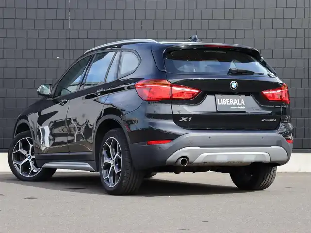 ＢＭＷ Ｘ１ xDrive 18d xライン 宮城県 2018(平30)年 6.7万km サファイアブラックP 純正ナビ【ＢＴ／ＡＵＸ】/インテリジェントセーフティ　/アダプティブクルーズコントロール　/ハーフレザーシート　/バックカメラ　/ヘッドアップディスプレイ　/アンビエントライト　/シートヒーター前席　/パーキングアシスト/パワーバックドア/ダウンヒルアシストコントロール/ルーフレール/レーンキープアシスト/ミラー型ETC/LEDヘッドライト/コンフォートアクセス/コーナーセンサー前後/禁煙車