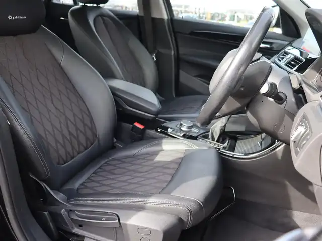 ＢＭＷ Ｘ１ xDrive 18d xライン 宮城県 2018(平30)年 6.7万km サファイアブラックP 純正ナビ【ＢＴ／ＡＵＸ】/インテリジェントセーフティ　/アダプティブクルーズコントロール　/ハーフレザーシート　/バックカメラ　/ヘッドアップディスプレイ　/アンビエントライト　/シートヒーター前席　/パーキングアシスト/パワーバックドア/ダウンヒルアシストコントロール/ルーフレール/レーンキープアシスト/ミラー型ETC/LEDヘッドライト/コンフォートアクセス/コーナーセンサー前後/禁煙車