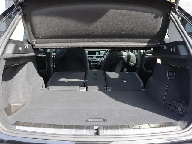 ＢＭＷ Ｘ１ xDrive 18d xライン 宮城県 2018(平30)年 6.7万km サファイアブラックP 純正ナビ【ＢＴ／ＡＵＸ】/インテリジェントセーフティ　/アダプティブクルーズコントロール　/ハーフレザーシート　/バックカメラ　/ヘッドアップディスプレイ　/アンビエントライト　/シートヒーター前席　/パーキングアシスト/パワーバックドア/ダウンヒルアシストコントロール/ルーフレール/レーンキープアシスト/ミラー型ETC/LEDヘッドライト/コンフォートアクセス/コーナーセンサー前後/禁煙車