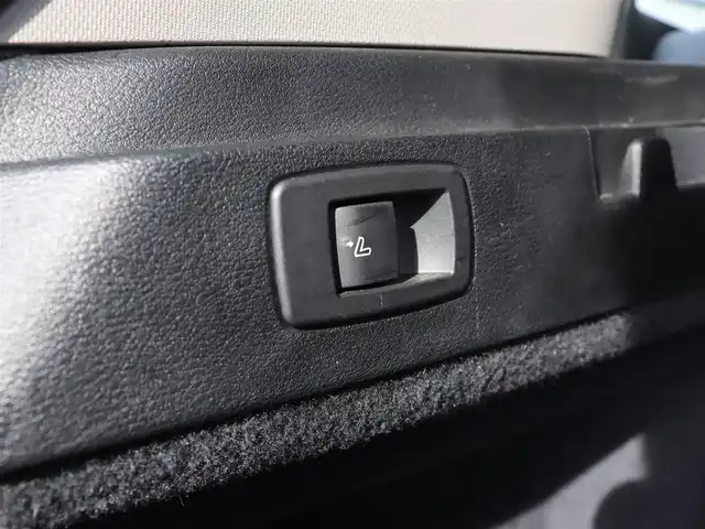 ＢＭＷ Ｘ１ xDrive 18d xライン 宮城県 2018(平30)年 6.7万km サファイアブラックP 純正ナビ【ＢＴ／ＡＵＸ】/インテリジェントセーフティ　/アダプティブクルーズコントロール　/ハーフレザーシート　/バックカメラ　/ヘッドアップディスプレイ　/アンビエントライト　/シートヒーター前席　/パーキングアシスト/パワーバックドア/ダウンヒルアシストコントロール/ルーフレール/レーンキープアシスト/ミラー型ETC/LEDヘッドライト/コンフォートアクセス/コーナーセンサー前後/禁煙車