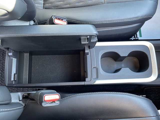 トヨタ ノア ハイブリッド S－Z 岩手県 2022(令4)年 6万km アティチュードブラックマイカ 純正メモリーナビ/AM/FM/Bluetooth/フルセグTV/全方位カメラ/純正フリップダウンモニター/電動リアゲート/ETC/両側パワースライドドア/レーダークルーズコントロール/衝突被害軽減ブレーキ/レーンキープアシスト/アイドリングストップ/シートヒーター/オートライト/オートハイビーム/LEDヘッドライト/フォグランプ/スマートキー/プッシュスタート/電動格納ミラー/社外16インチAW