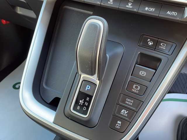 トヨタ ノア ハイブリッド S－Z 岩手県 2022(令4)年 6万km アティチュードブラックマイカ 純正メモリーナビ/AM/FM/Bluetooth/フルセグTV/全方位カメラ/純正フリップダウンモニター/電動リアゲート/ETC/両側パワースライドドア/レーダークルーズコントロール/衝突被害軽減ブレーキ/レーンキープアシスト/アイドリングストップ/シートヒーター/オートライト/オートハイビーム/LEDヘッドライト/フォグランプ/スマートキー/プッシュスタート/電動格納ミラー/社外16インチAW