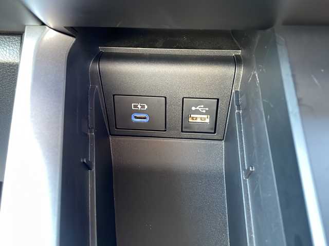 トヨタ ノア ハイブリッド S－Z 岩手県 2022(令4)年 6万km アティチュードブラックマイカ 純正メモリーナビ/AM/FM/Bluetooth/フルセグTV/全方位カメラ/純正フリップダウンモニター/電動リアゲート/ETC/両側パワースライドドア/レーダークルーズコントロール/衝突被害軽減ブレーキ/レーンキープアシスト/アイドリングストップ/シートヒーター/オートライト/オートハイビーム/LEDヘッドライト/フォグランプ/スマートキー/プッシュスタート/電動格納ミラー/社外16インチAW