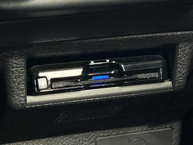 スバル ＷＲＸ Ｓ４ 2．0GT‐S アイサイト 三重県 2019(平31)年 4.5万km クリスタルホワイトP /禁煙車//Eタイプ//純正8インチSDナビ//バックカメラ//オートAC//電子サイドブレーキ//ブレーキオートホールド//MTモード付AT//パドルシフト//DN席シートヒーター//DN席パワーシート//レザーシート//シートメモリー//アイサイト//衝突軽減ブレーキ//レーンキープアシスト//レーダークルーズコントロール//ブラインドスポットモニター//STIパフォーマンスパッケージ//STIフロントアンダースポイラー//STIサイドアンダースポイラー//STIリヤサイドアンダースポイラー//STIリヤアンダースポイラー//STIスカートリップ//STIフレキシブルタワーバー//STIフレキシブルドロースティフナー