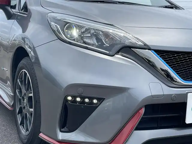 日産 ノート e－パワー ニスモ 茨城県 2018(平30)年 5万km ダークメタルグレー 純正ナビ/【iPod・SD・ラジオ・TV・ウォークマン・USB・BT・CD・DVD・VTR・AUX】/デジタルインナーミラー/レーダークルコン/ETC/全方位カメラ/前後ドラレコ/前後コーナーセンサー/ニスモスポーツシート/GPSレーダー探知機/純正フロアマット/純正アルミホイール/オートライト/LEDライト/横滑り防止装置/衝突被害軽減システム