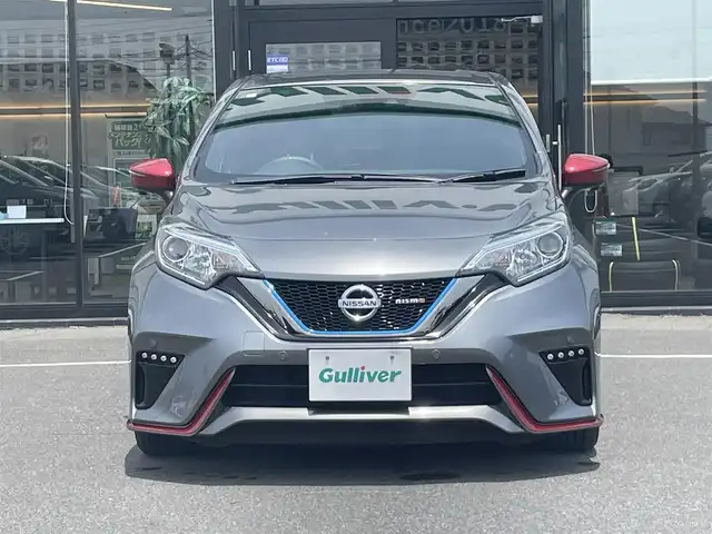 日産 ノート e－パワー ニスモ 茨城県 2018(平30)年 5万km ダークメタルグレー 純正ナビ/【iPod・SD・ラジオ・TV・ウォークマン・USB・BT・CD・DVD・VTR・AUX】/デジタルインナーミラー/レーダークルコン/ETC/全方位カメラ/前後ドラレコ/前後コーナーセンサー/ニスモスポーツシート/GPSレーダー探知機/純正フロアマット/純正アルミホイール/オートライト/LEDライト/横滑り防止装置/衝突被害軽減システム