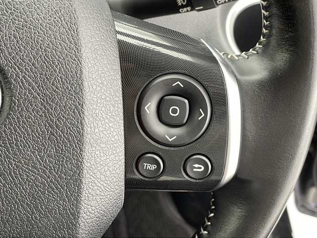 トヨタ シエンタ G 千葉県 2017(平29)年 6万km ブラックマイカ 衝突被害軽減ブレーキ/レーンキープアシスト/両側パワースライドドア/純正SDナビ（ZSNT-W66T）/フルセグテレビ/CD・DVD/バックカメラ/ドライブレコーダー（前方：DC-DR401）/革巻きステアリング/ステアリングスイッチ/純正ドアバイザー/純正フロアマット/スマートキー/純正15インチアルミホイール