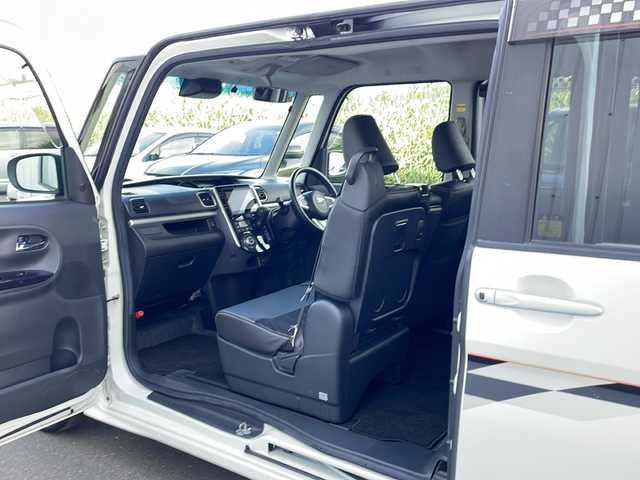 ダイハツ タント カスタムRS トップED LTD SAⅢ 道東・釧路十勝 2018(平30)年 6.7万km パールホワイトⅢ ・４WD/・ターボ/・純正8インチメモリナビ/（CD・DVD・BT・AM・FM・フルセグ）/・パノラミックビューカメラ/・両側パワースライドドア/・エンジンスターター/・ETC/・衝突被害軽減ブレーキ/・横滑り防止装置/・前席シートヒーター/・ハーフレザーシート/・純正フロアマット/・ドアバイザー/・LEDヘッドライト/・フロントフォグライト/・アイドリングストップ/・オートハイビーム/・オートライト/・スマートキー/・プッシュスタート/・革巻きステアリング