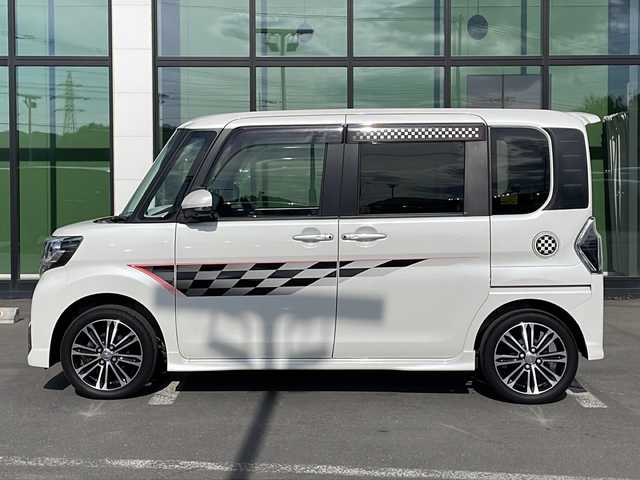 ダイハツ タント カスタムRS トップED LTD SAⅢ 道東・釧路十勝 2018(平30)年 6.7万km パールホワイトⅢ ・４WD/・ターボ/・純正8インチメモリナビ/（CD・DVD・BT・AM・FM・フルセグ）/・パノラミックビューカメラ/・両側パワースライドドア/・エンジンスターター/・ETC/・衝突被害軽減ブレーキ/・横滑り防止装置/・前席シートヒーター/・ハーフレザーシート/・純正フロアマット/・ドアバイザー/・LEDヘッドライト/・フロントフォグライト/・アイドリングストップ/・オートハイビーム/・オートライト/・スマートキー/・プッシュスタート/・革巻きステアリング