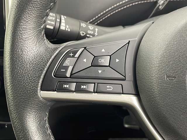 日産 セレナ ハイウェイスター Vセレクション 埼玉県 2017(平29)年 6.5万km インペリアルアンバーP 純正SDナビ/MM317D-W/ 地図SDない為動作確認未/　CD/DVD/バックカメラ/地デジ/両側パワースライドドア/純正フリップダウンモニター/クルーズコントロール/エマージェンシーブレーキ/ビルドインＥＴＣ/ＬＥＤヘッドライト/アイドリングストップ/プッシュスタート