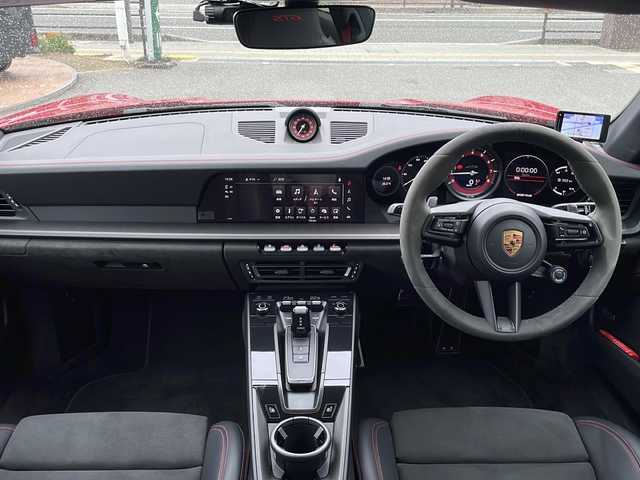 ポルシェ ポルシェ ９１１ カレラ4 GTS 大阪府 2022(令4)年 2.3万km 赤 ワンオーナー車/カーマインレッド/ＧＴＳインテリアＰＫＧ/ＰＤＣＣ/ＢＯＳＥサウンド/ＰＤＬＳ Ｐｌｕｓ付/    ティンテッドマトリクスＬＥＤヘッドライト/スポーツクロノ/レーンチェンジアシスト/純正ナビゲーション/全方位カメラ/１８ｗａｙアダプティブシートスポーツシート/エクステンテッドインテリアパッケージマットカーボン/カラーメーター/カーマインレッド/ライトデザインパッケージ/パワーステアリングプラス/リアアクスルステアリング