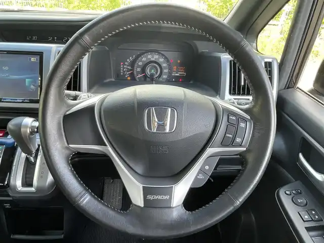 ホンダ ステップワゴン スパーダ Z クールスピリット 熊本県 2012(平24)年 8.4万km プレミアムスパークルブラックパール スマートキー/社外ナビ/（CD・DVD・フルセグTV・BTオーディオ・SD）/バックカメラ/ETC/純正17インチAW/両側パワースライドドア/クルーズコントロール/パドルシフト/レザー調シートカバー/ディスチャージヘッドライト/オートライト/フォグライト/横滑り防止装置/ウィンカーミラー/純正フロアマット/純正ドアバイザー/新車保証書/取扱説明書