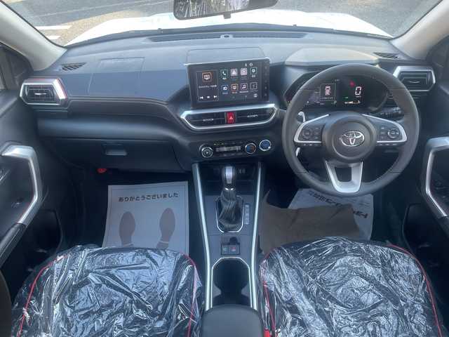 トヨタ ライズ Z 三重県 2025(令7)年 0.1千km ブラックマイカメタリック/シャイニングホワイトパール 登録時32km/ワンオーナー/禁煙車/純正９インチディスプレイオーディオ/・Ｂｌｕｅｔｏｏｔｈ・フルセグ・ＨＤＭＩ・ＵＳＢ・AM/FM/・carplay/トヨタセーフティセンス/・プリクラッシュセーフティシステム/・レーンディパーチャーアラート/・先行車発進お知らせ機能/・リアクロストラフィックアラート/・ブラインドスポットモニター/・レーダークルーズコントロール/・AUTOライト/・オートマチックハイビーム/アラウンドビューモニター/前席シートヒーター/前後コーナーセンサー/スマートペダル/LEDヘッドライト/LEDフォグランプ/プッシュスタート/スマートキー/スペアキー